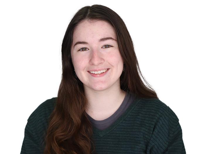 Chloe Levine